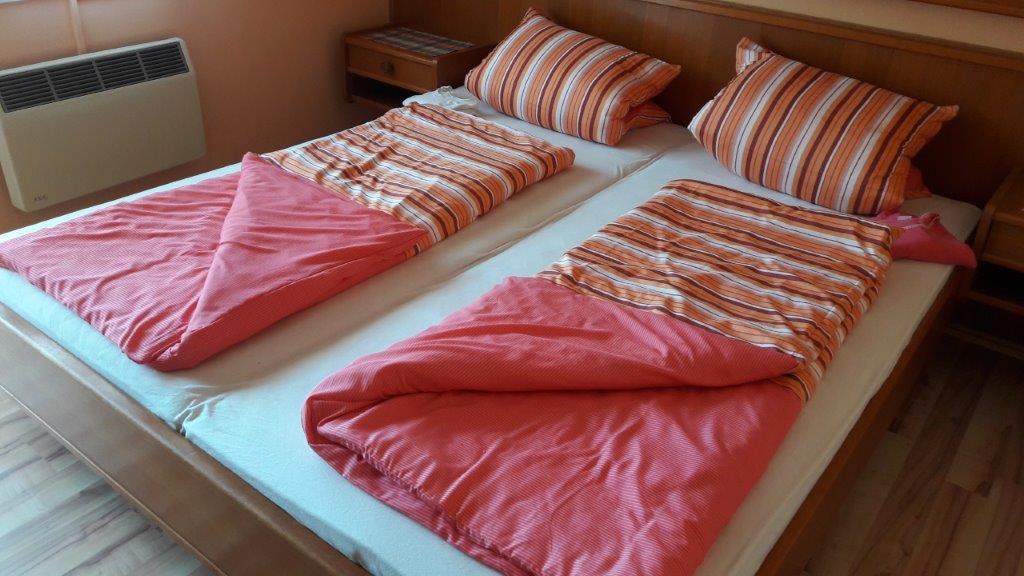 Arkadenhaus Steiner Bed and Breakfast Podersdorf am See Buitenkant foto